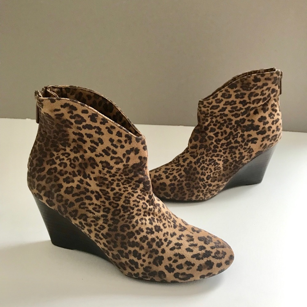 Size 6 Impo Animal Print Wedge Booties